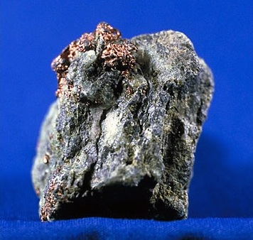 Illustration for article titled These are the Minerals That Give Fireworks Their Colors